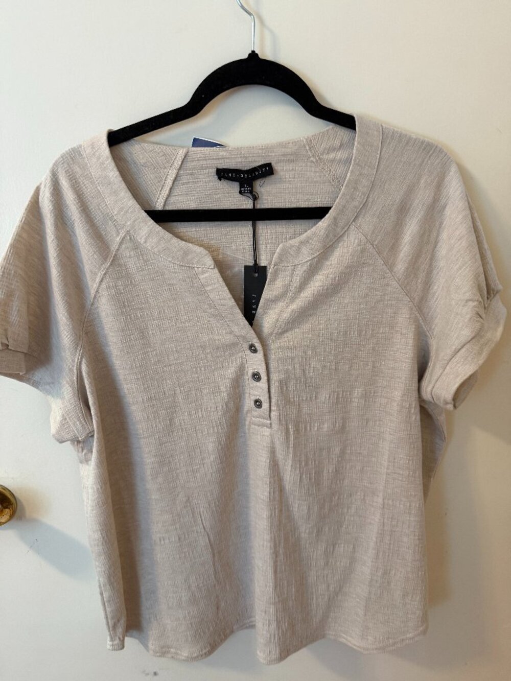 NWT Jane + Delancey Oatmeal Textured Henley Top XL